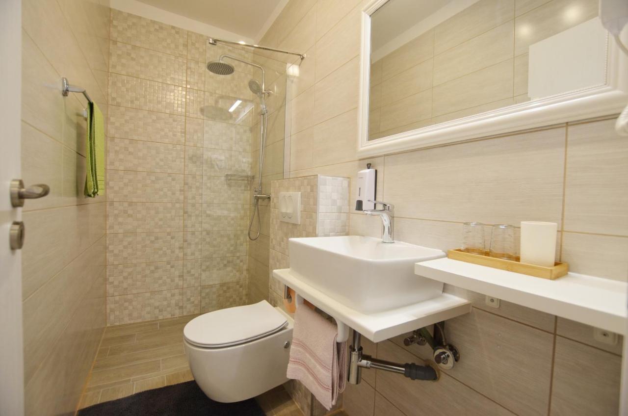 Katy Apartment Ρόβινι Εξωτερικό φωτογραφία